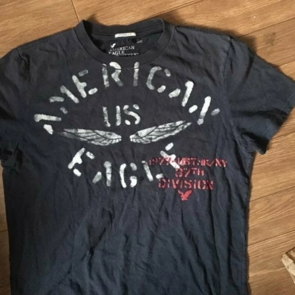 American Eagle Tee-Shirt
